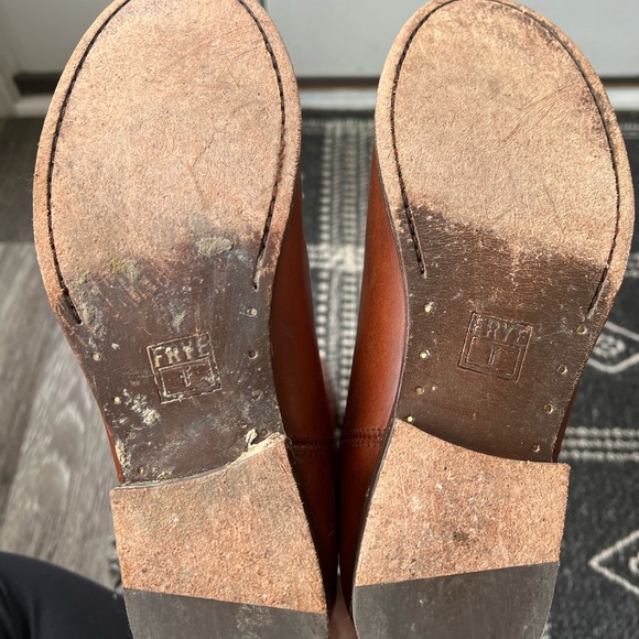 Frye -Melissa Button boots. Size 7.5. - Picture 5 of 6